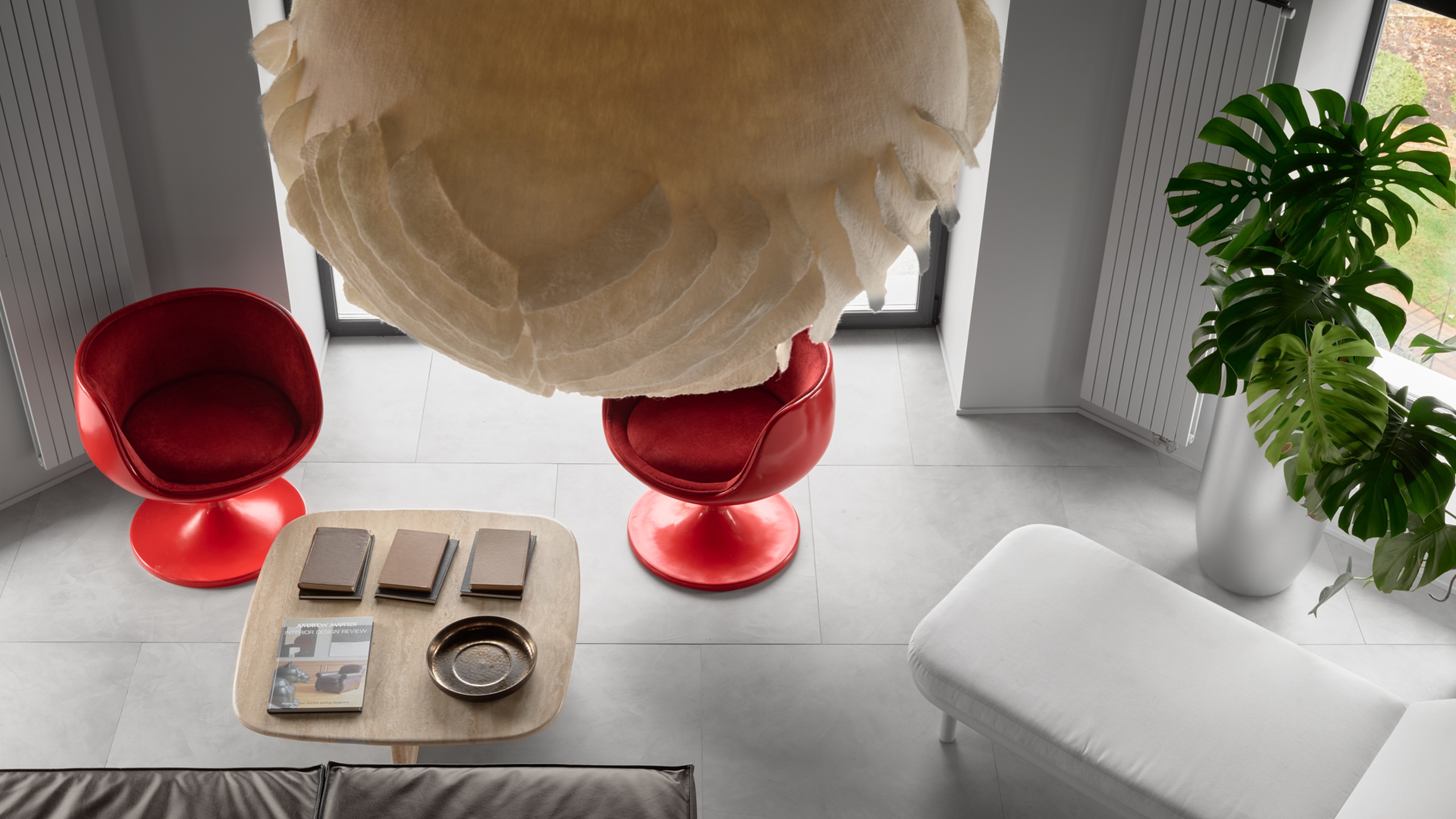 Грани чёрного и красного в проекте Алексея Аладашвили